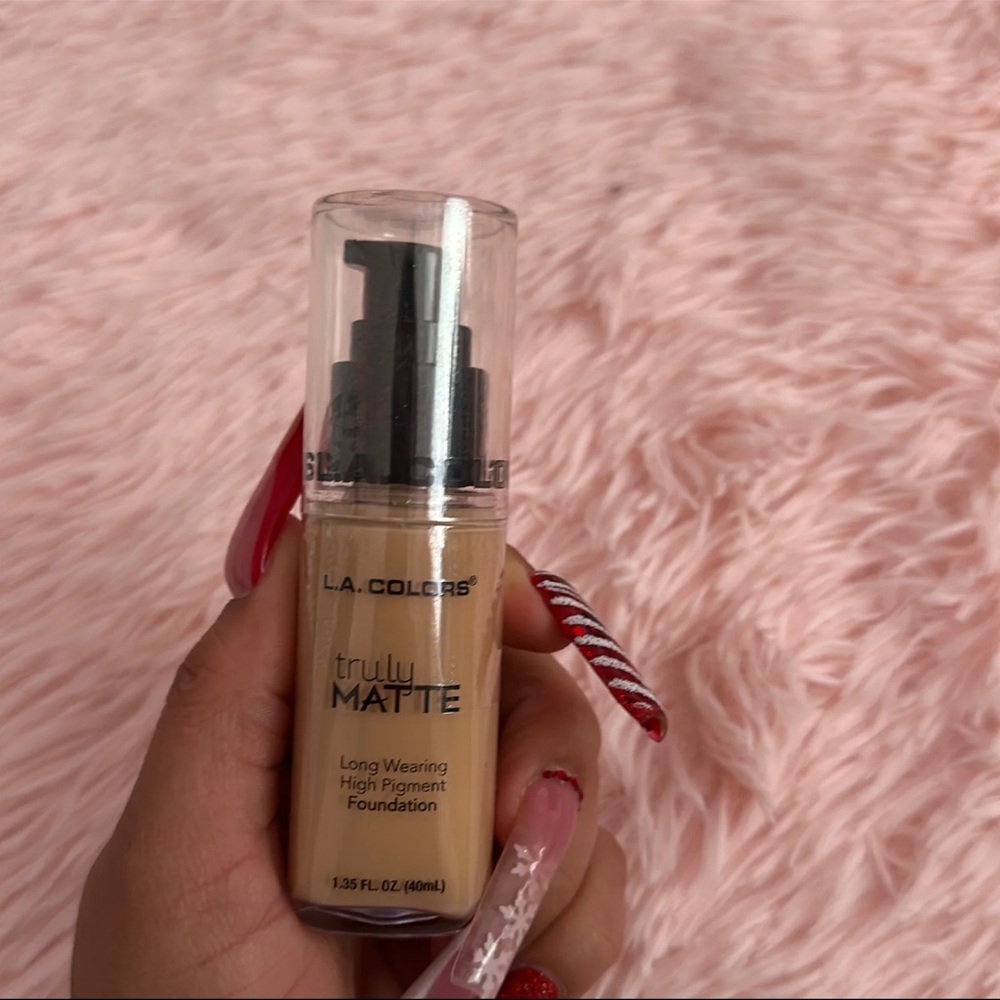 L.A. Colors Truly Matte Foundation - Cream